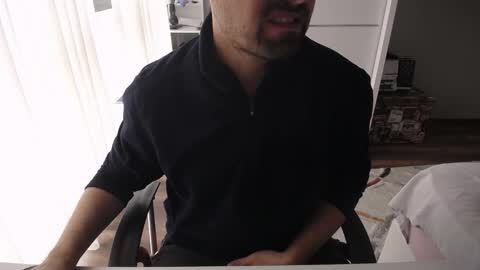 Snapshot of x_____0_____x chatting on 10/13/25, 10:37 Mr. Lonely online show from 10/13/25, 10:37