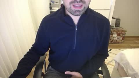 Snapshot of x_____0_____x chatting on 10/14/25, 10:32 Mr. Lonely online show from 10/14/25, 10:32