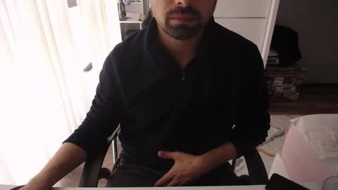 Snapshot of x_____0_____x chatting on 10/17/25, 10:51 Mr. Lonely online show from 10/17/25, 10:51