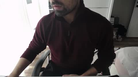 Snapshot of x_____0_____x chatting on 10/20/25, 10:49 Mr. Lonely online show from 10/20/25, 10:49