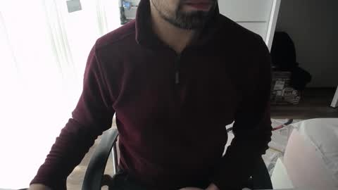 Snapshot of x_____0_____x chatting on 10/22/25, 10:37 Mr. Lonely online show from 10/22/25, 10:37