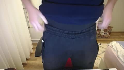 Snapshot of x_____0_____x chatting on 10/30/25, 10:21 Mr. Lonely online show from 10/30/25, 10:21