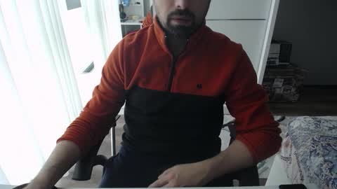 Snapshot of x_____0_____x chatting on 11/06/25, 10:49 Mr. Lonely online show from 11/06/25, 10:49