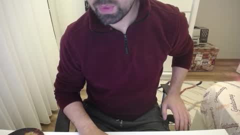 Snapshot of x_____0_____x chatting on 11/07/25, 10:43 Mr. Lonely online show from 11/07/25, 10:43