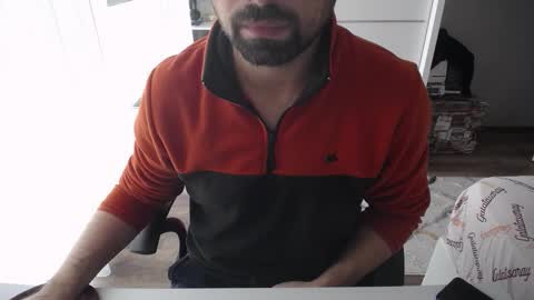 Snapshot of x_____0_____x chatting on 11/11/25, 11:54 Mr. Lonely online show from 11/11/25, 11:54