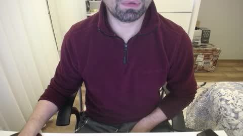 Snapshot of x_____0_____x chatting on 11/16/25, 04:12 Mr. Lonely online show from 11/16/25, 04:12