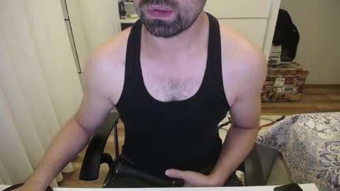 Snapshot of x_____0_____x chatting on 11/20/25, 10:20 Mr. Lonely online show from 11/20/25, 10:20