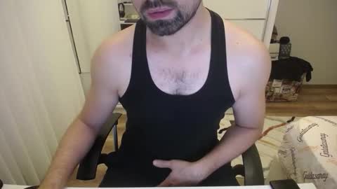 Snapshot of x_____0_____x chatting on 12/04/25, 10:29 Mr. Lonely online show from 12/04/25, 10:29