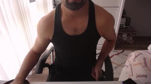 Snapshot of x_____0_____x chatting on 12/15/25, 11:03 Mr. Lonely online show from 12/15/25, 11:03