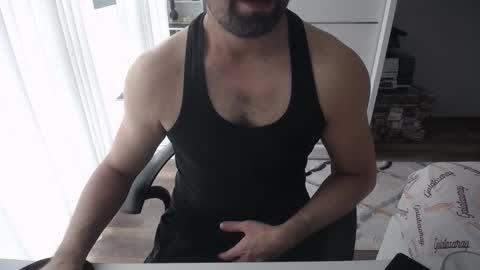 Snapshot of x_____0_____x chatting on 12/16/25, 11:15 Mr. Lonely online show from 12/16/25, 11:15