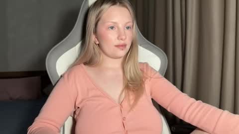 eva online show from 11/24/25, 04:40