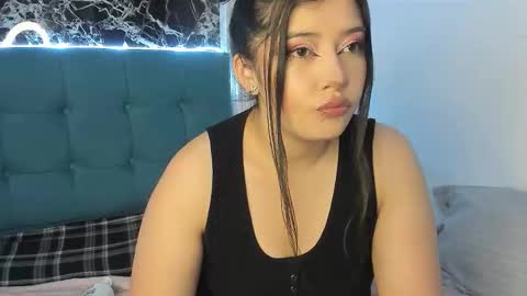 Snapshot of x_adeline_ chatting on 03/23/26, 06:34 Adeline online show from 03/23/26, 06:34