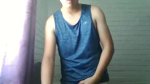 Snapshot of x_andrescam chatting on 03/10/25, 07:40 x_andrescam online show from 03/10/25, 07:40