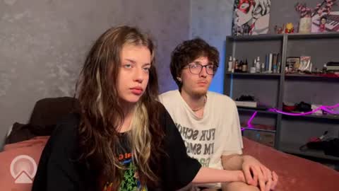 Snapshot of x_files_t chatting on 06/25/26, 12:54 Philipp and Este online show from 06/25/26, 12:54