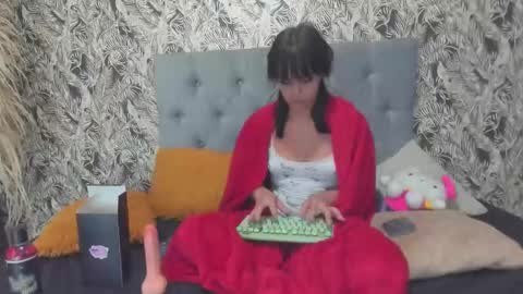  Veronica  online show from 01/29/25, 09:23