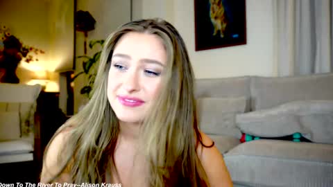 Lily online show from 02/04/25, 04:26