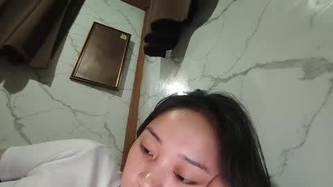Snapshot of x_lyca_x chatting on 03/20/26, 10:03 x_lyca_x online show from 03/20/26, 10:03
