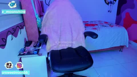     s  s      s   online show from 01/01/25, 12:32