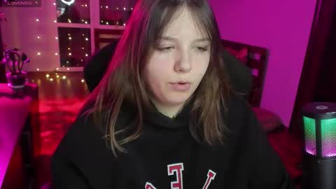 Snapshot of x_nirvana_x chatting on 01/07/26, 04:48 LOVE NERDS ONLY online show from 01/07/26, 04:48