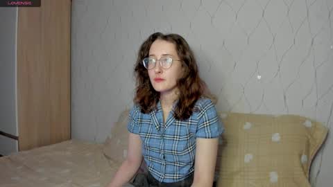 Snapshot of x_purr_agatha_x chatting on 12/05/25, 03:04 Agatha online show from 12/05/25, 03:04