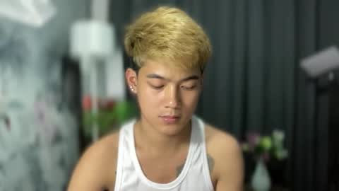 Snapshot of xaldrian_destroyer chatting on 09/20/25, 03:18 Prince Aldrian online show from 09/20/25, 03:18