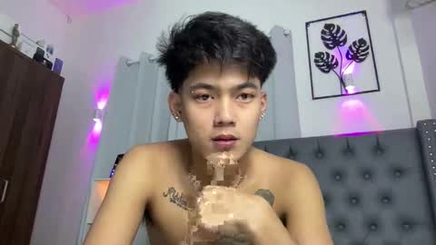 Snapshot of xaldrian_destroyer chatting on 03/03/26, 01:39 Prince Aldrian online show from 03/03/26, 01:39