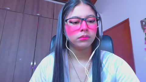 Snapshot of xallysonx_ chatting on 06/23/26, 11:52 XALLYSONX online show from 06/23/26, 11:52