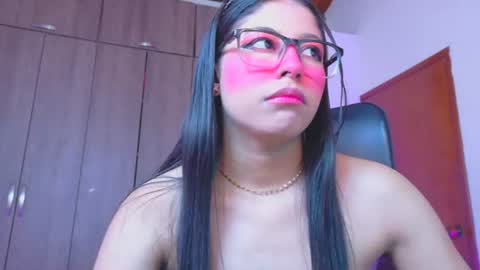 Snapshot of xallysonx_ chatting on 07/06/26, 12:13 XALLYSONX online show from 07/06/26, 12:13