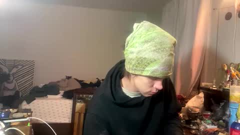 Snapshot of xander0zzz chatting on 02/05/26, 05:01 xander0zzz online show from 02/05/26, 05:01