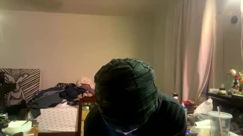 Snapshot of xander0zzz chatting on 02/07/26, 11:41 xander0zzz online show from 02/07/26, 11:41