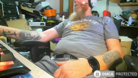 Snapshot of xander71972 chatting on 04/27/26, 12:25 xander71972 online show from 04/27/26, 12:25