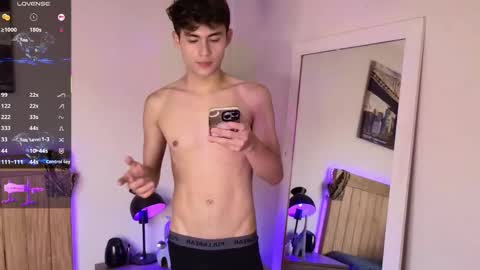 Xander Cardona online show from 09/10/25, 10:43