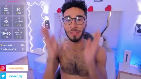 Snapshot of xander_tay chatting on 02/25/25, 07:58 ISSANDER online show from 02/25/25, 07:58