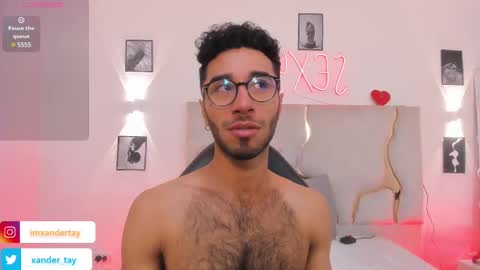 Snapshot of xander_tay chatting on 03/09/25, 09:46 ISSANDER online show from 03/09/25, 09:46