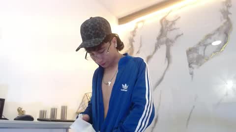 Snapshot of xandergrey8 chatting on 04/10/26, 11:37 xandergrey8 online show from 04/10/26, 11:37