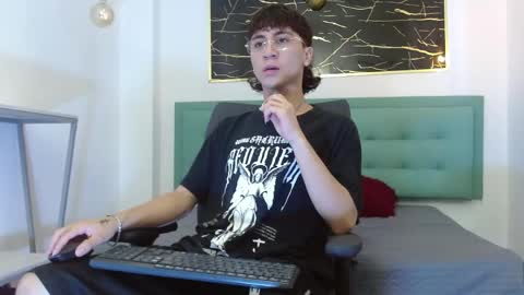 Snapshot of xandergrey8 chatting on 04/17/26, 12:41 xandergrey8 online show from 04/17/26, 12:41