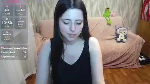 Snapshot of xangel1babyx chatting on 06/11/26, 11:47 Cassie online show from 06/11/26, 11:47