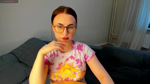 Snapshot of xapka_lapka chatting on 04/25/26, 12:52 Alice online show from 04/25/26, 12:52