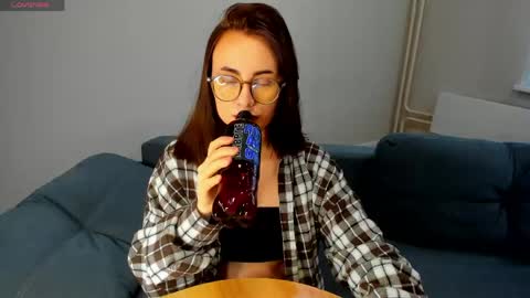 Snapshot of xapka_lapka chatting on 05/23/26, 08:07 Alice online show from 05/23/26, 08:07