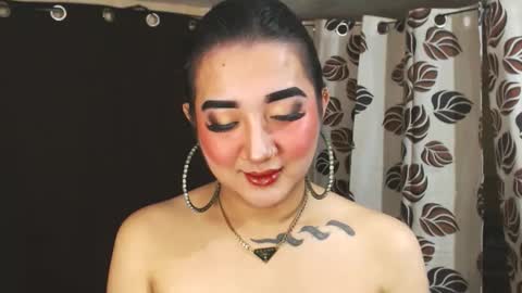 Nira   NOT INTO CHEAP GUYS  online show from 01/18/25, 08:30