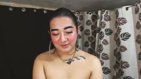 Nira   NOT INTO CHEAP GUYS  online show from 01/28/25, 12:05