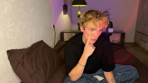 Xavier  PVT open  online show from 03/18/26, 04:32