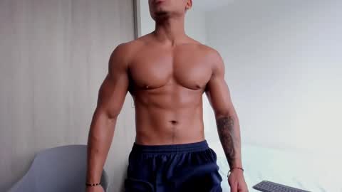 Snapshot of xavier_colleman chatting on 01/27/25, 04:11 Xavier online show from 01/27/25, 04:11