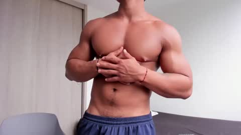 Snapshot of xavier_colleman chatting on 02/15/25, 05:39 Xavier online show from 02/15/25, 05:39