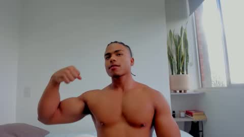 Snapshot of xavier_colleman chatting on 09/28/25, 08:36 Xavier online show from 09/28/25, 08:36