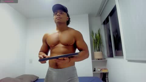 Snapshot of xavier_colleman chatting on 10/01/25, 11:22 Xavier online show from 10/01/25, 11:22