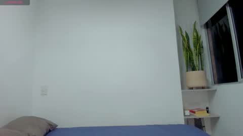 Snapshot of xavier_colleman chatting on 10/19/25, 01:39 Xavier online show from 10/19/25, 01:39