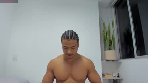 Snapshot of xavier_colleman chatting on 11/14/25, 01:37 Xavier online show from 11/14/25, 01:37