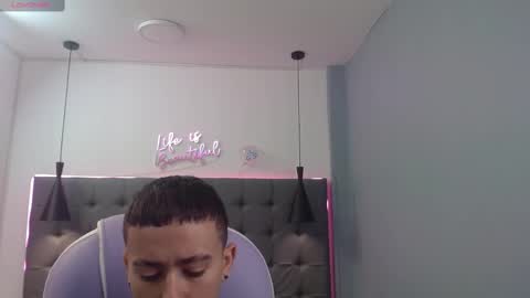 xavii_18_ online show from 03/11/25, 03:45