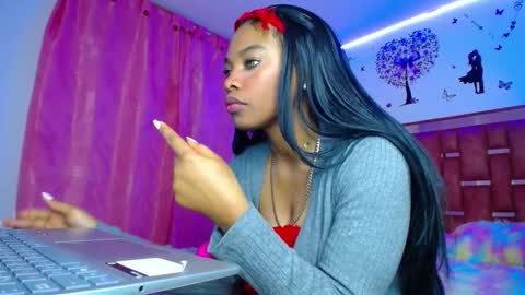 xayu online show from 12/11/24, 12:02